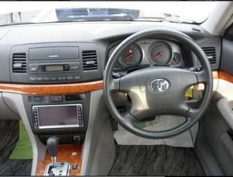 2002 Toyota Mark II Photos