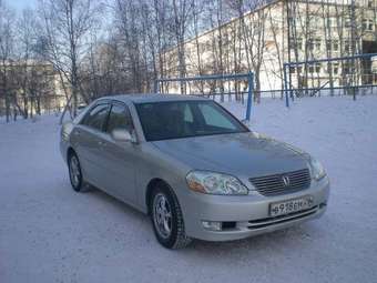 2002 Toyota Mark II Pictures