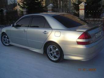 2002 Toyota Mark II Images