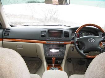 2002 Toyota Mark II Pictures