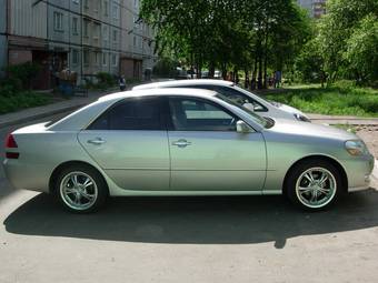 2002 Toyota Mark II Images