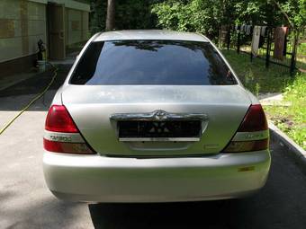 2002 Toyota Mark II Photos