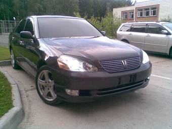 2002 Toyota Mark II Photos