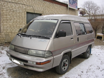 1990 Toyota Master Ace Surf