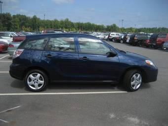 2005 Toyota Matrix Images