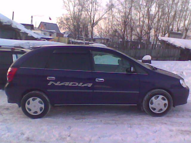 1998 Toyota Nadia