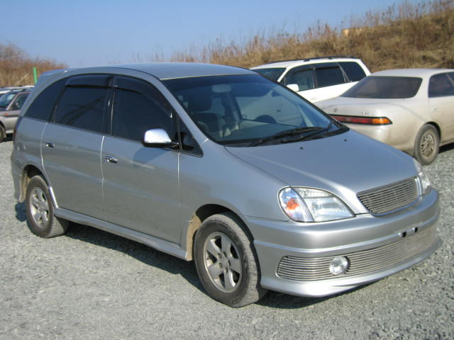 1999 Toyota Nadia