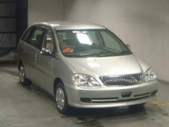 2001 Toyota Nadia Pictures