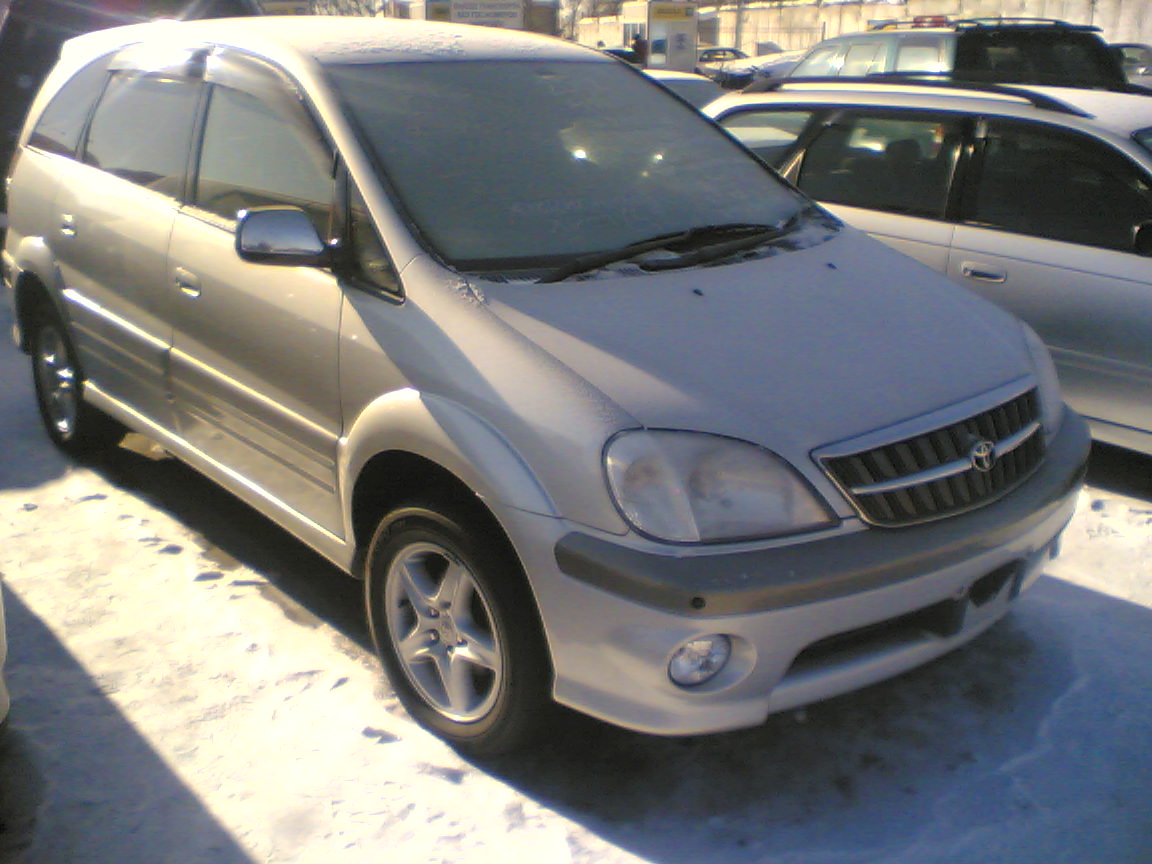 2002 Toyota Nadia Photos