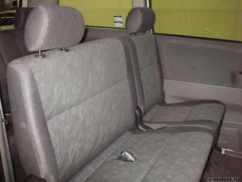 2004 Toyota Noah For Sale