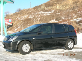 2001 Toyota Opa