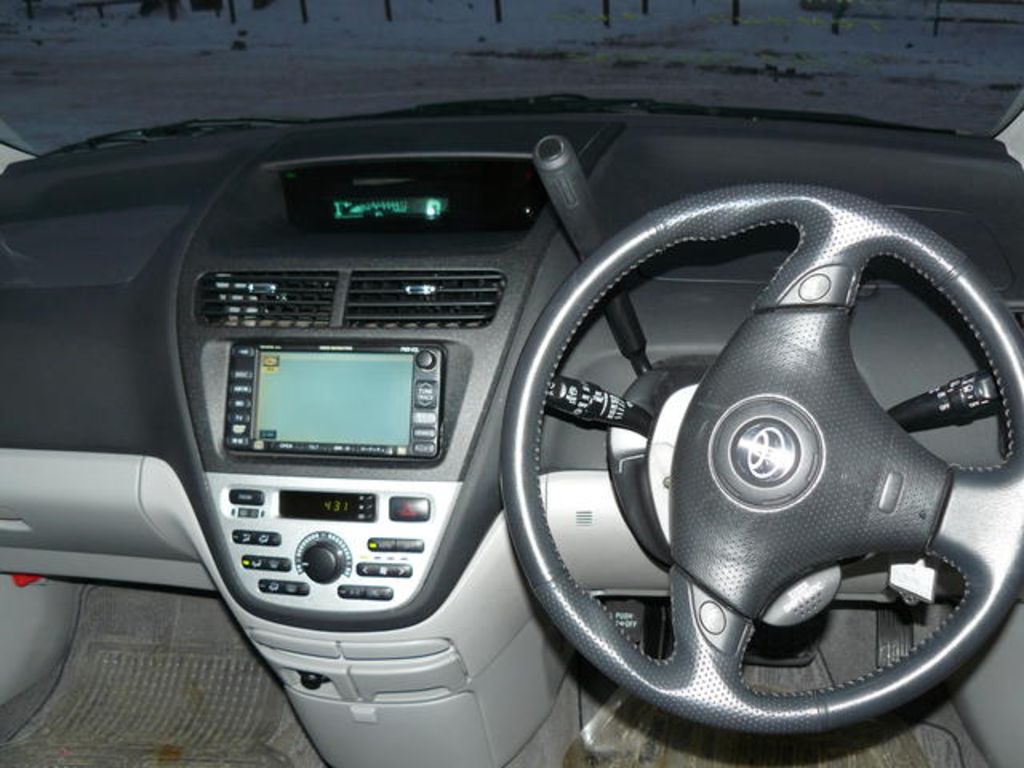 2001 Toyota Opa