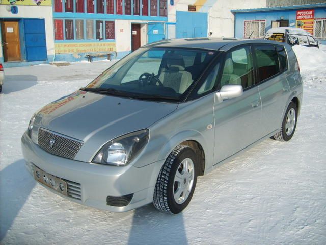 2001 Toyota Opa