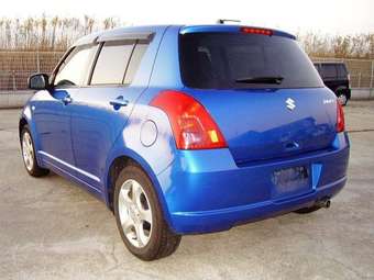 2004 Toyota Passo Pics