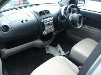 2004 Toyota Passo Photos