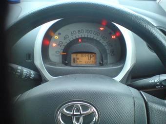 2004 Toyota Passo Photos