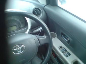 2004 Toyota Passo Photos