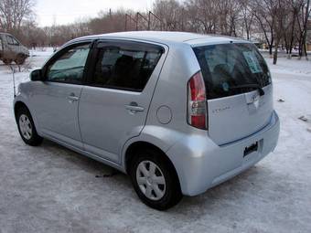 2004 Toyota Passo Photos