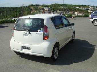 2004 Toyota Passo Photos