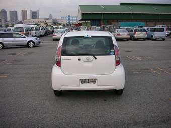 2005 Toyota Passo Pics