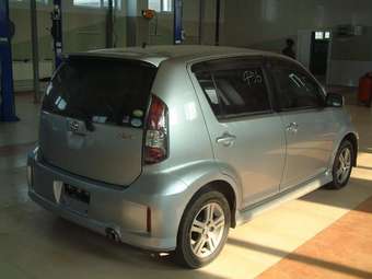 2005 Toyota Passo Pics