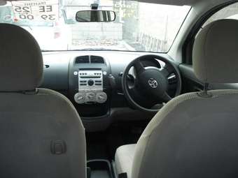 2005 Toyota Passo Pictures