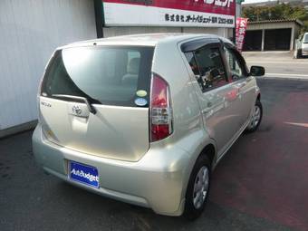 2005 Toyota Passo Pictures