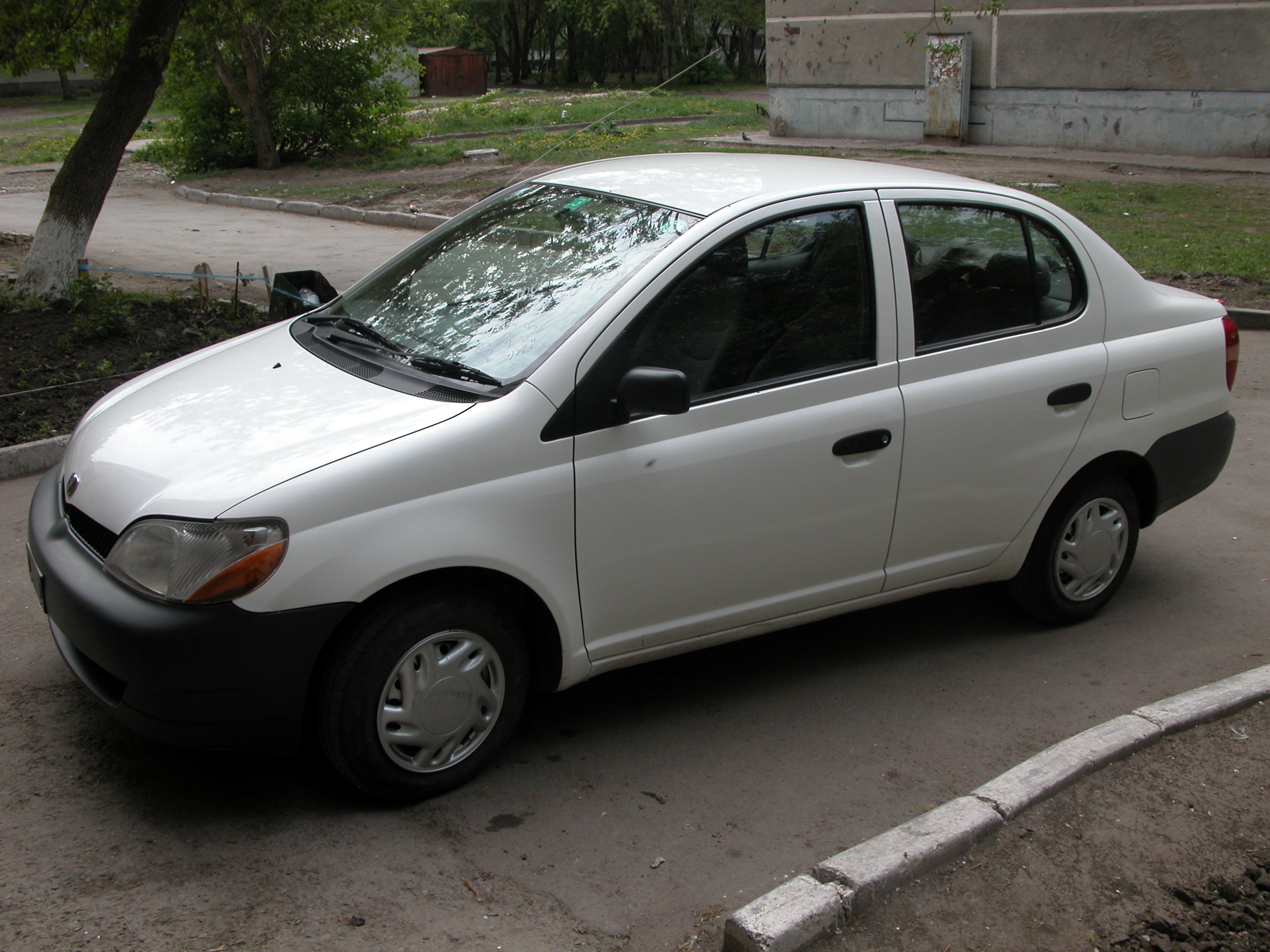 2000 Toyota Platz