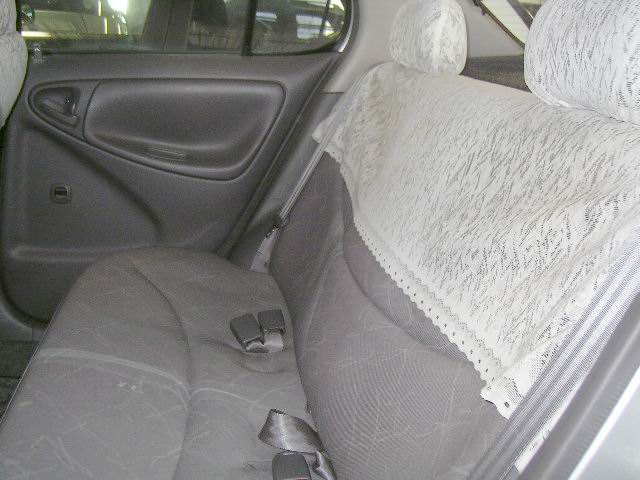 2000 Toyota Platz Pictures