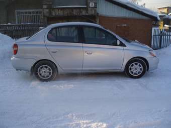 2001 Toyota Platz For Sale