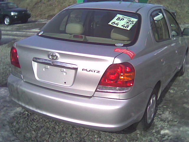 2003 Toyota Platz