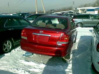 2003 Toyota Platz Photos