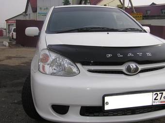 2003 Toyota Platz Pictures