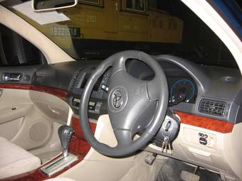 2002 Toyota Premio Images