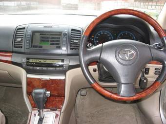 2002 Toyota Premio Pictures