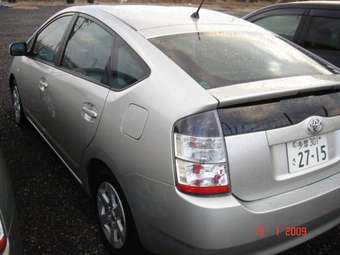 2004 Toyota Prius Pictures