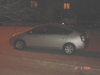 2004 Toyota Prius Pictures