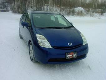 2004 Toyota Prius Pictures