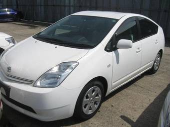 2005 Toyota Prius Pictures