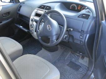 2005 Toyota Ractis Photos