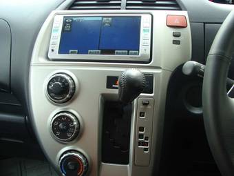 2008 Toyota Ractis Photos