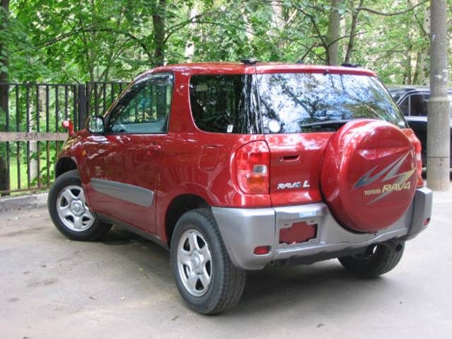 2000 Toyota RAV4