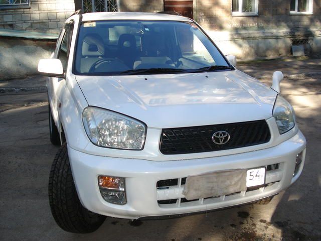 2000 Toyota RAV4