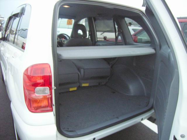 2001 Toyota RAV4 Pictures