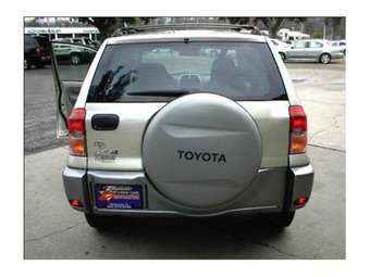 2001 Toyota RAV4 Photos