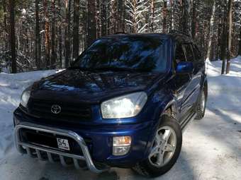 2002 Toyota RAV4 Pics