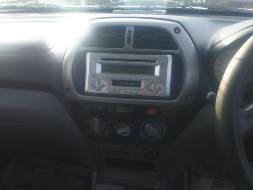 2003 Toyota RAV4