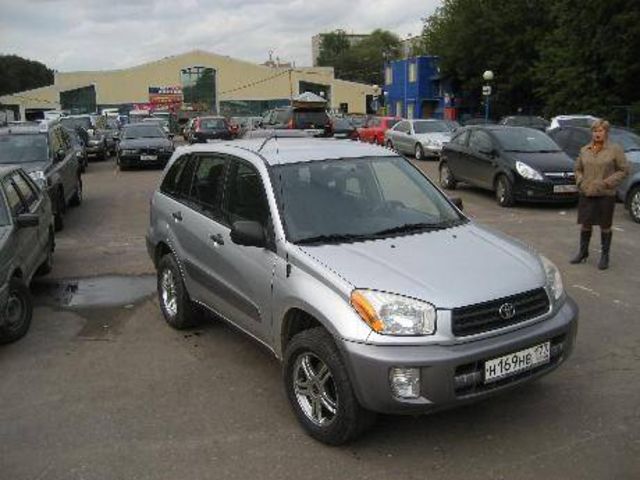 2003 Toyota RAV4