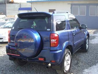 2003 Toyota RAV4 Photos