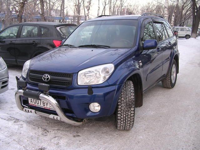 2004 Toyota RAV4